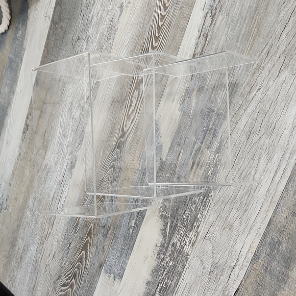 Clear Acrylic Nesting Riser Displays - Picture 3 of 4